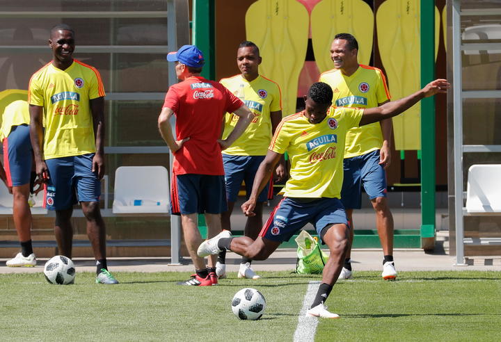 Colombia se entrena sin James ni Borja