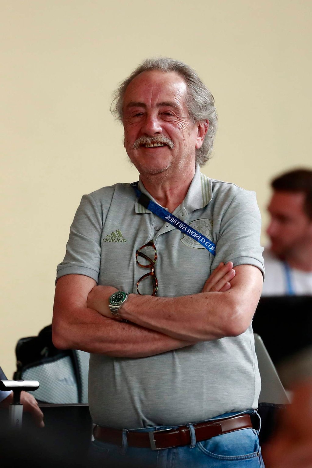 Aficionados, molestos por declaraciones de Decio de María