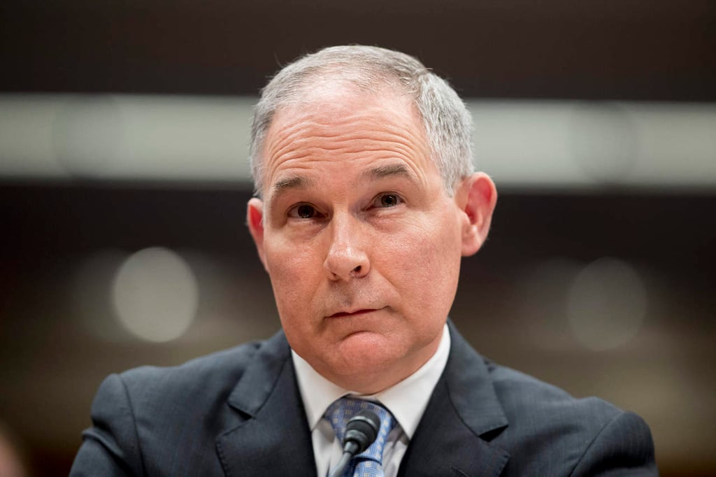 Renuncia director de la EPA en medio de escándalos