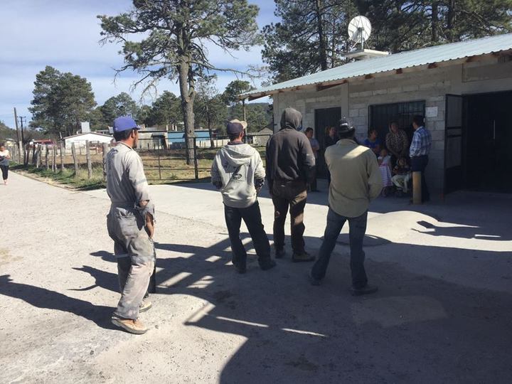 Jóvenes se quedan en las comunidades