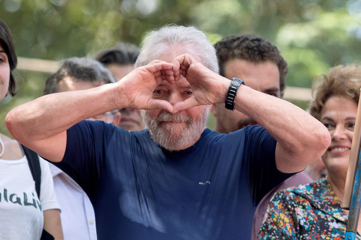 Juez mantiene a Lula en la cárcel