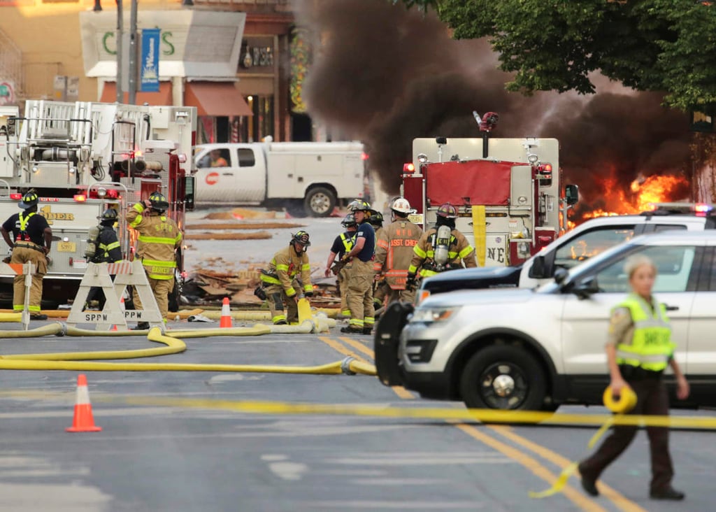 Explosión en Wisconsin deja un bombero muerto y 12 heridos