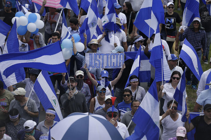 Miles exigen justicia y renuncia de Daniel Ortega