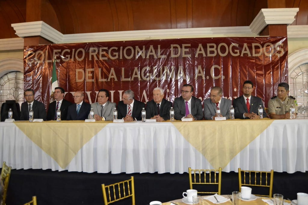 Colegio Regional de Abogados celebra su aniversario número 28