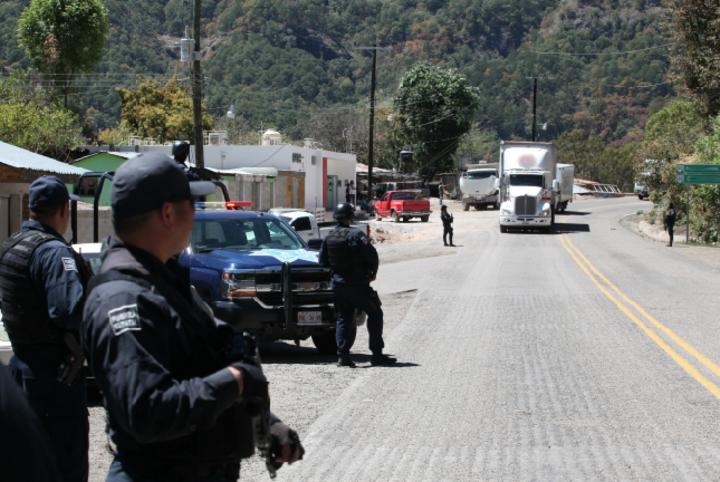 Hombre esconde goma de opio en sillón; fue detenido