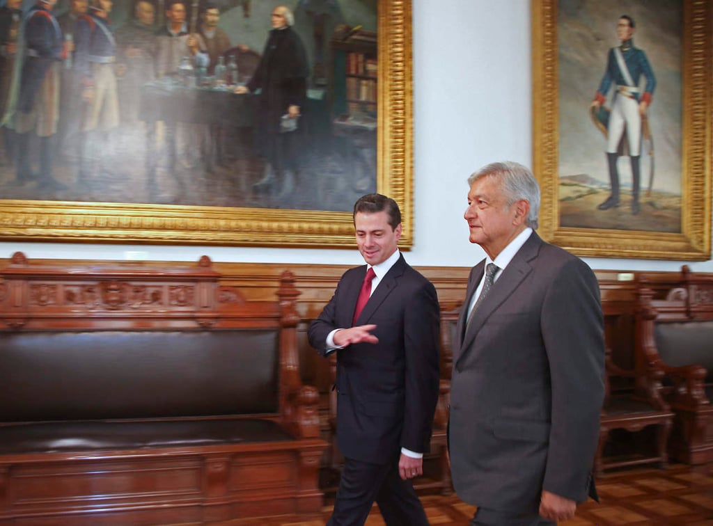 López Obrador felicita a Peña Nieto por su cumpleaños