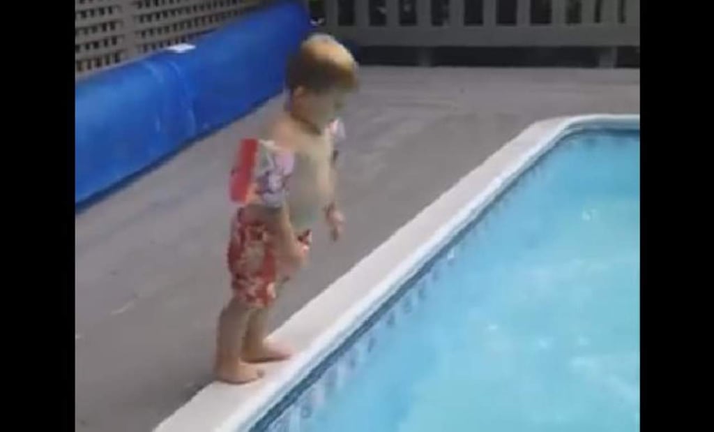 VIRAL: Divertido clavado de niño causa sensación en redes