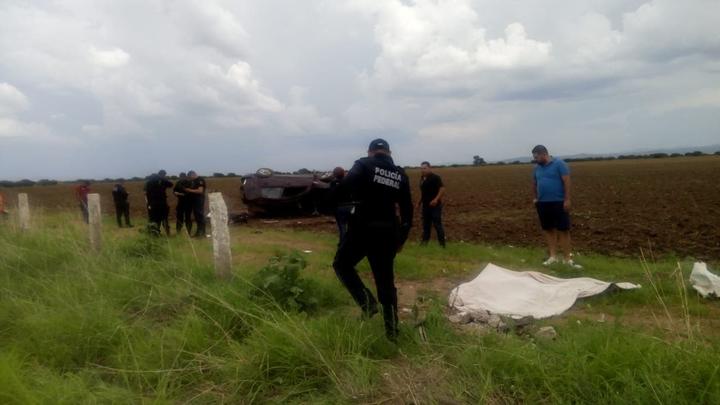 Muere una persona en la Durango-GP; dos heridos