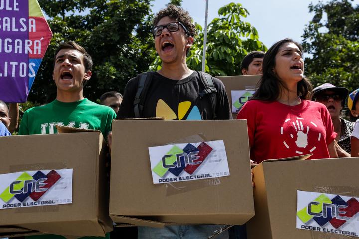 Reconoce Venezuela que hay 'Fuga de cerebros'
