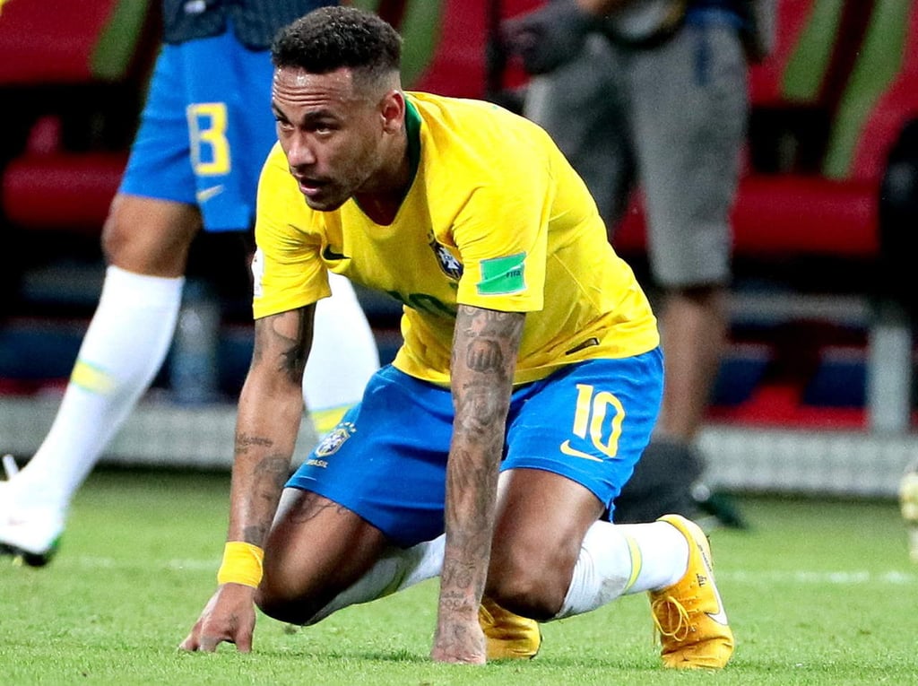 Neymar genera debate tras comercial sobre sus caídas
