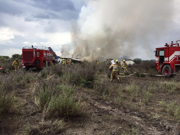 Al menos 12 heridos graves tras accidente de avión en Durango
