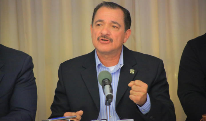 Secretario del PAN viajaba en avión accidentado de Aeromexico