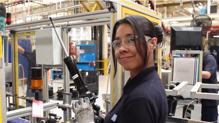 Infraestructura, la principal carencia