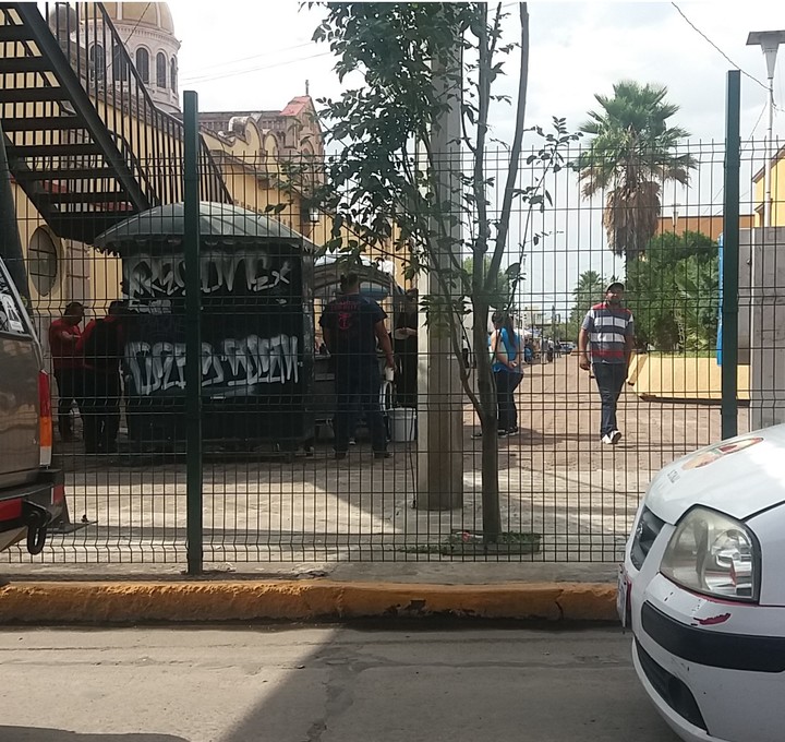 Artesanos, fuera de Corredor Constitución