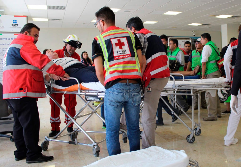 Seis personas siguen hospitalizadas por accidente: Aeroméxico