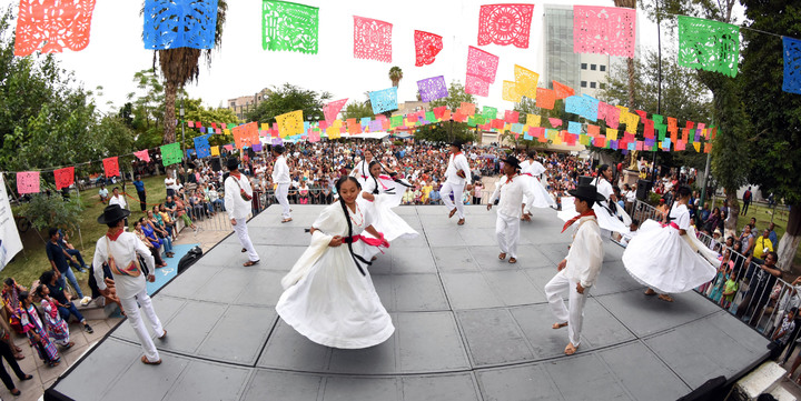 Anuncian festival de la Guelaguetza en Gómez