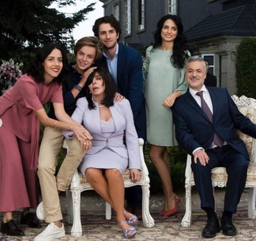 Comparan La casa de las flores con Esposas desesperadas