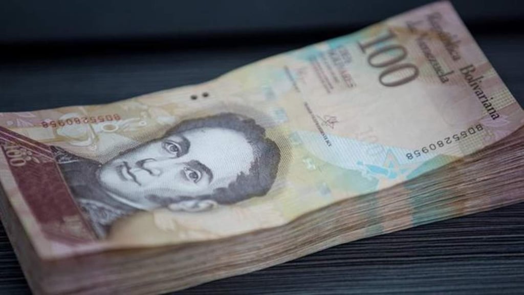 Sube Maduro 35 veces el valor del salario mínimo en Venezuela
