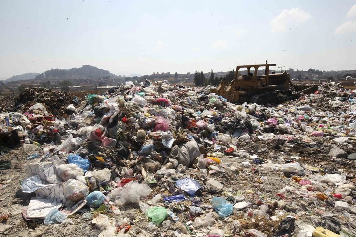 Se genera un camión de basura cada hora en México