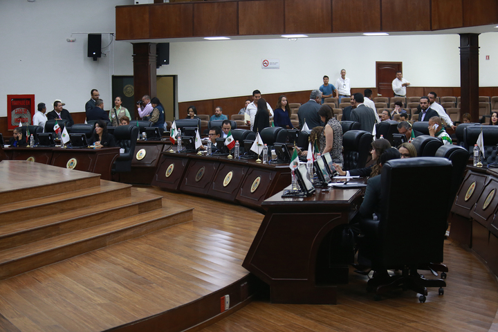 Dan al PRI otro plurinominal