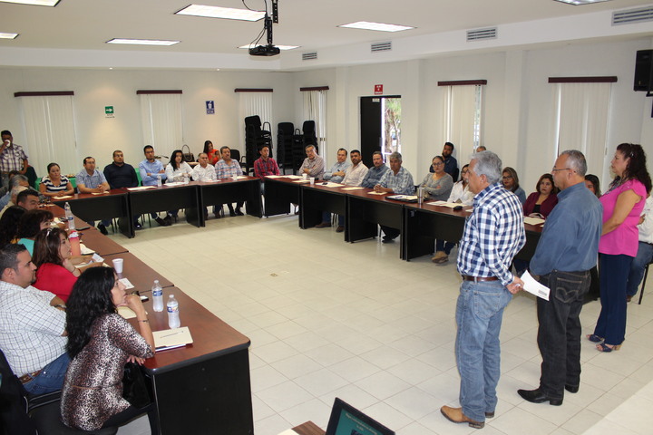 Capacitan sobre manejo de plagas