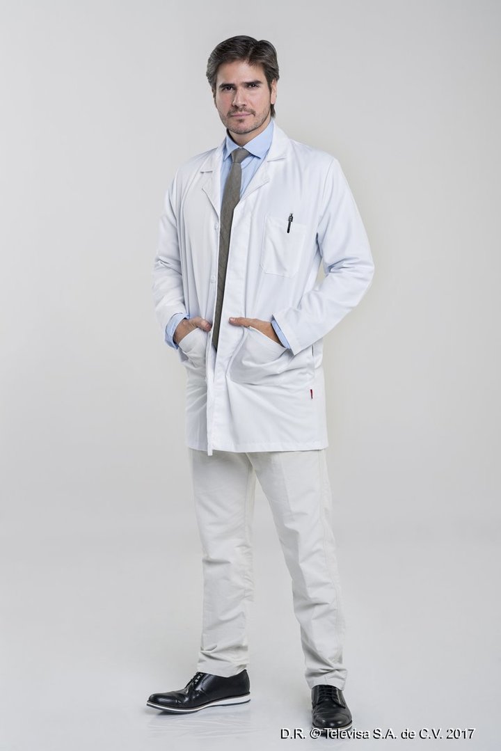 Daniel Arenas, un papá con grietas