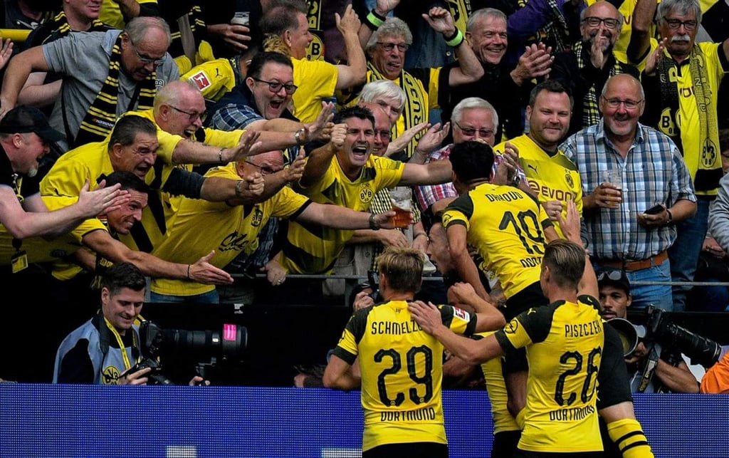 Dortmund remonta y es líder de la Bundesliga