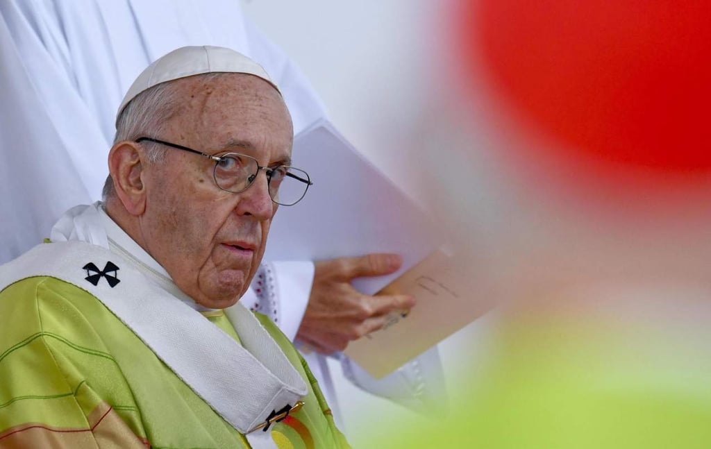 Aclara Vaticano eliminación de 'psiquiatría' en respuesta del Papa sobre gays