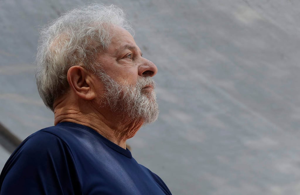 Juez pide vetar la candidatura de Lula en Brasil