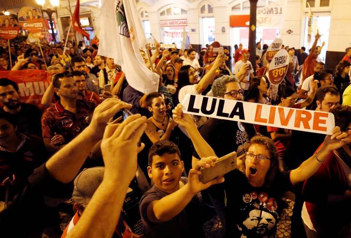 Tribunal anula candidatura de Lula da Silva