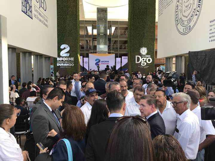 Aispuro propone reducir salarios