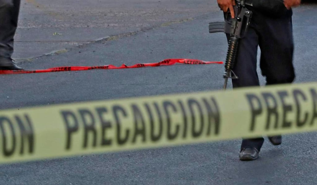 Asesinan a dos policías en Guerrero; dejan mensaje en cartulina