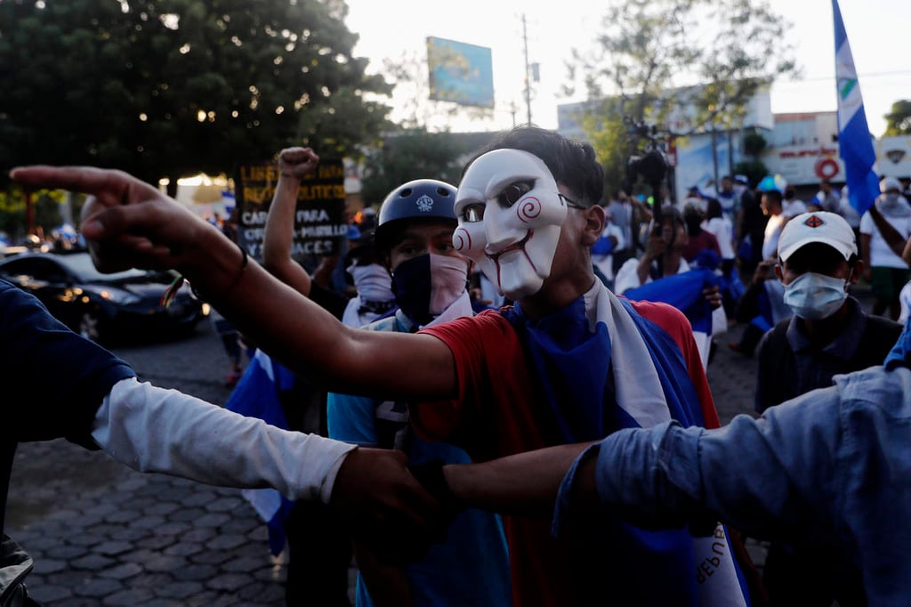 Ataque en marcha contra Ortega en Nicaragua deja dos heridos