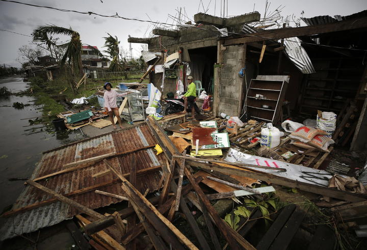 'Mangkhut' deja devastación en Filipinas