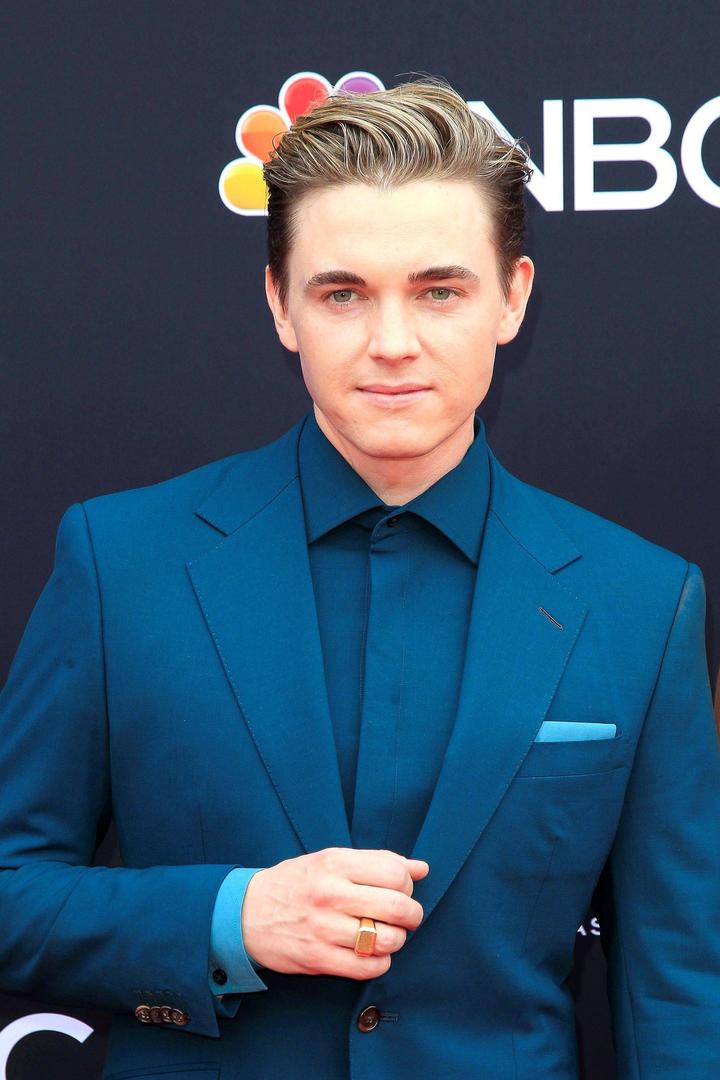 Jesse McCartney presenta ‘Wasted’