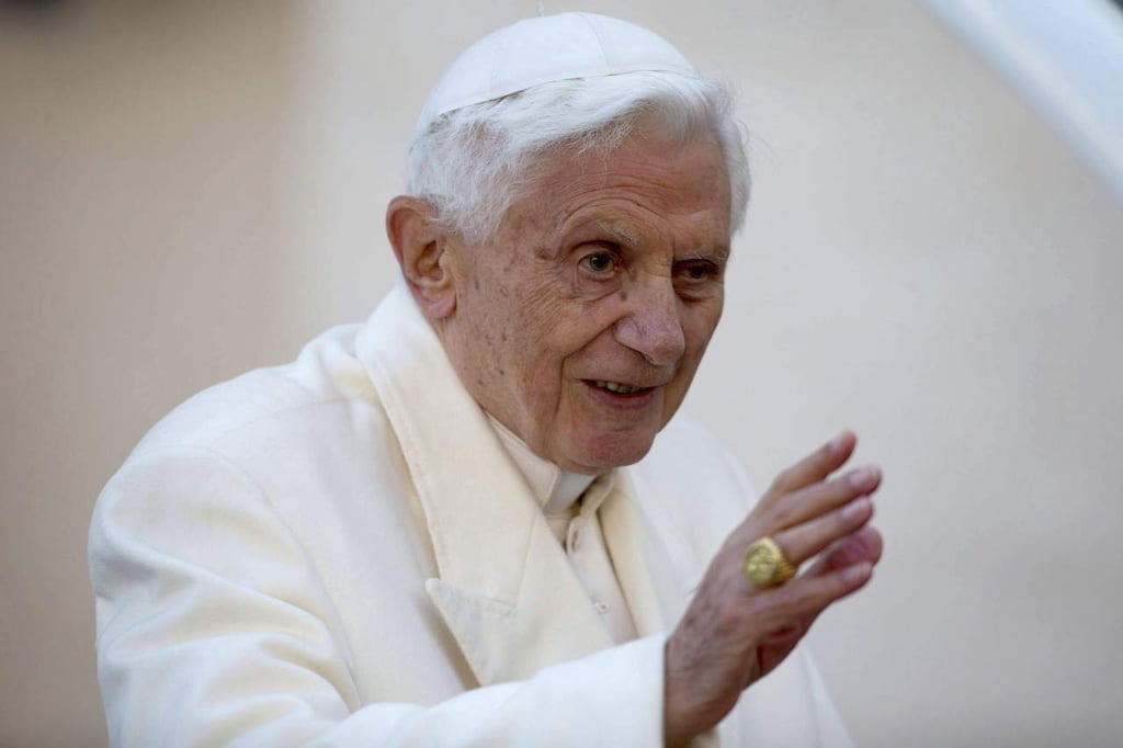 Benedicto XVI lamenta en carta la situación de la Iglesia
