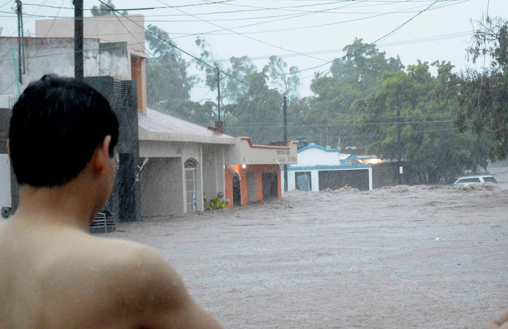 La mitad de Sinaloa, afectada por lluvias