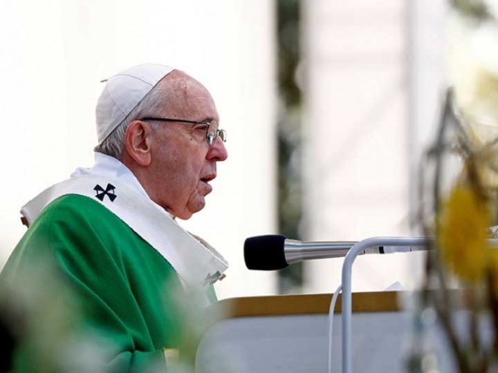Papa llama a vigilar el antisemitismo