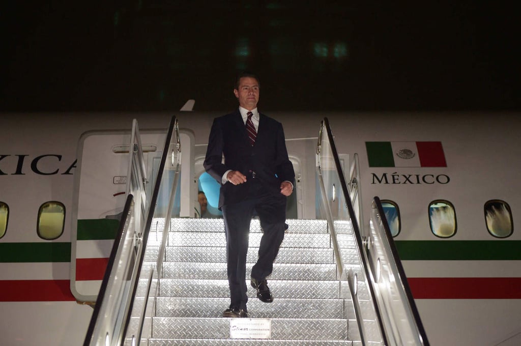Peña Nieto propone estrategia conjunta contra sargazo