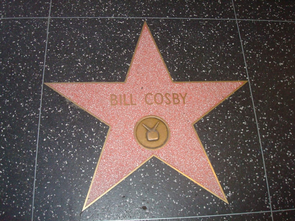 Estrella de Bill Cosby no se removerá del Paseo de la Fama