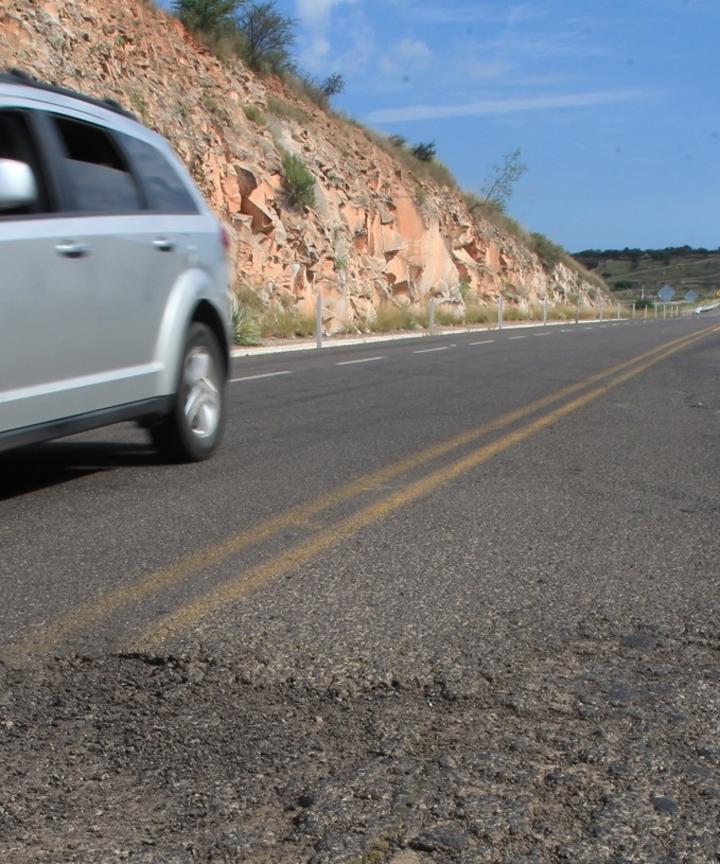 Presenta Durango dificultades para atender carreteras sin apoyo del CDI