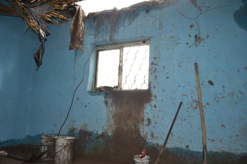 Se derrumba techo de vivienda en Lerdo por las lluvias