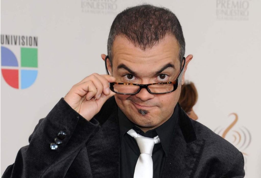 Joven de 17 años asegura ser acosado por Aleks Syntek