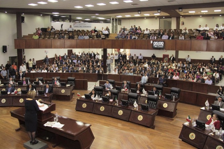 Obsoleto, formato de comparecencias