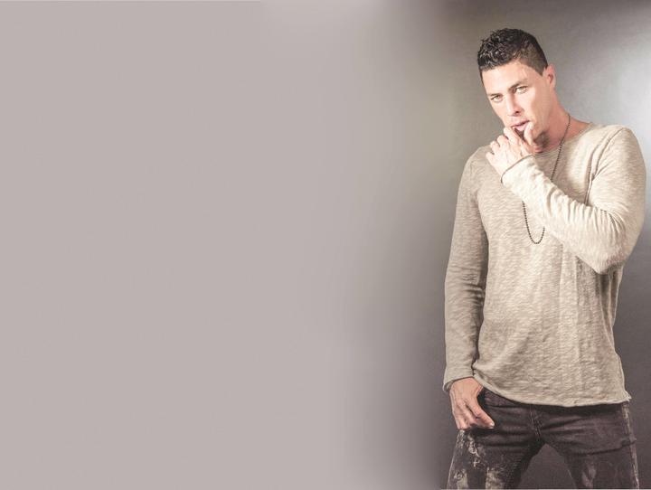 Mauricio Aspe, feliz con 'Mena'