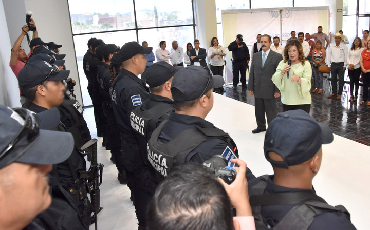 Estimulan trabajo de policías en Gómez Palacio