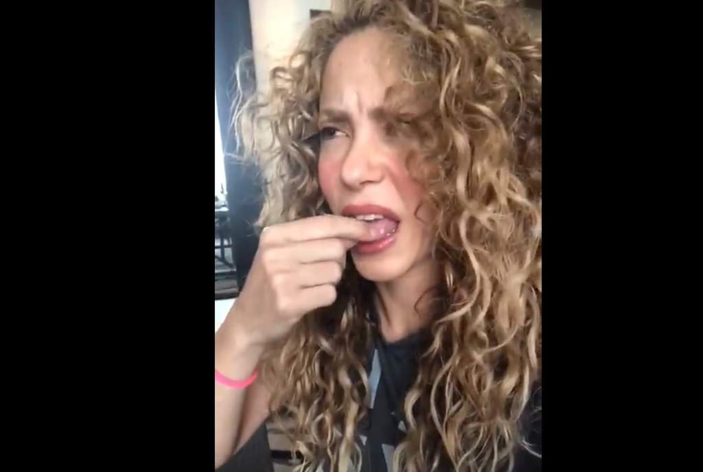 Así reaccionó Shakira al sabor de las hormigas