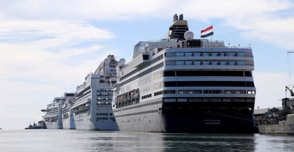 Suspenden llegada de cruceros turísticos a Mazatlán por 'Willa'
