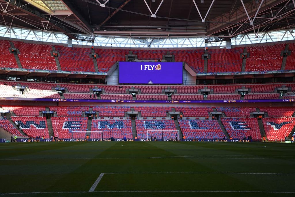 UEFA revisará césped de Wembley previo a duelo de Champions