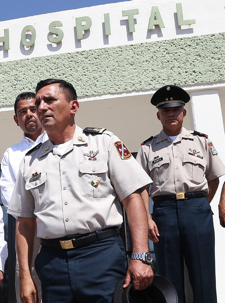 Se va el general Homero Mendoza